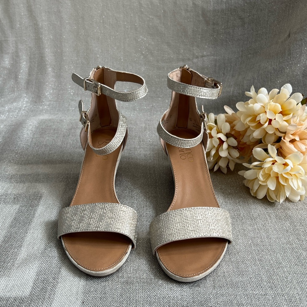 Franco Sarto Dade Wedge Sandals size 7